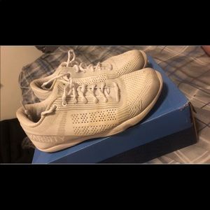 V force ! Varsity cheer shoes